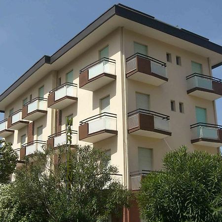 Hotel Marilena Viserbella di Rimini 外观 照片