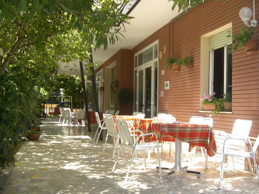 Hotel Marilena Viserbella di Rimini 外观 照片