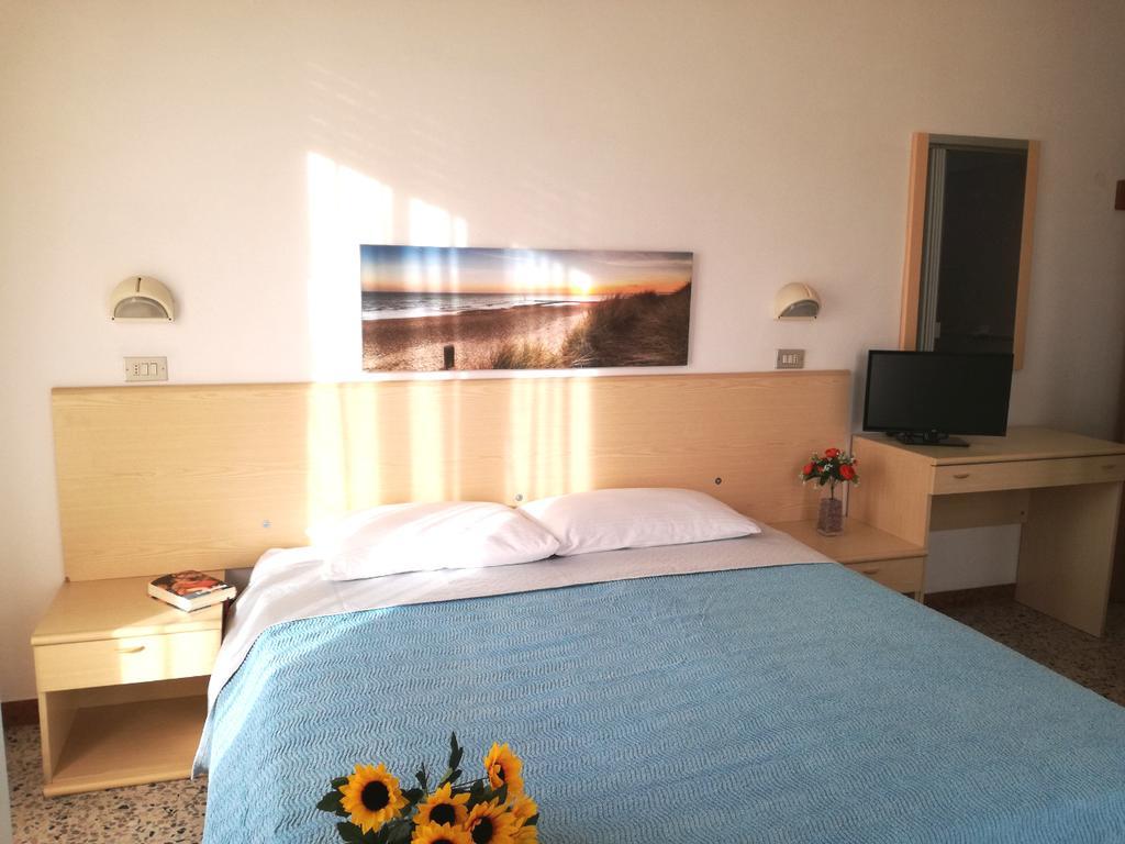 Hotel Marilena Viserbella di Rimini 外观 照片