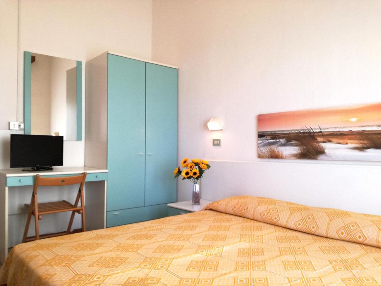 Hotel Marilena Viserbella di Rimini 外观 照片